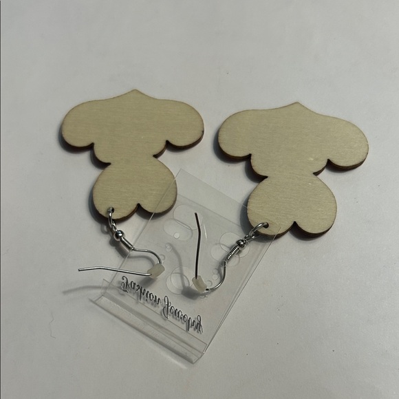 Pink Heart Earrings Set - Picture 2 of 3